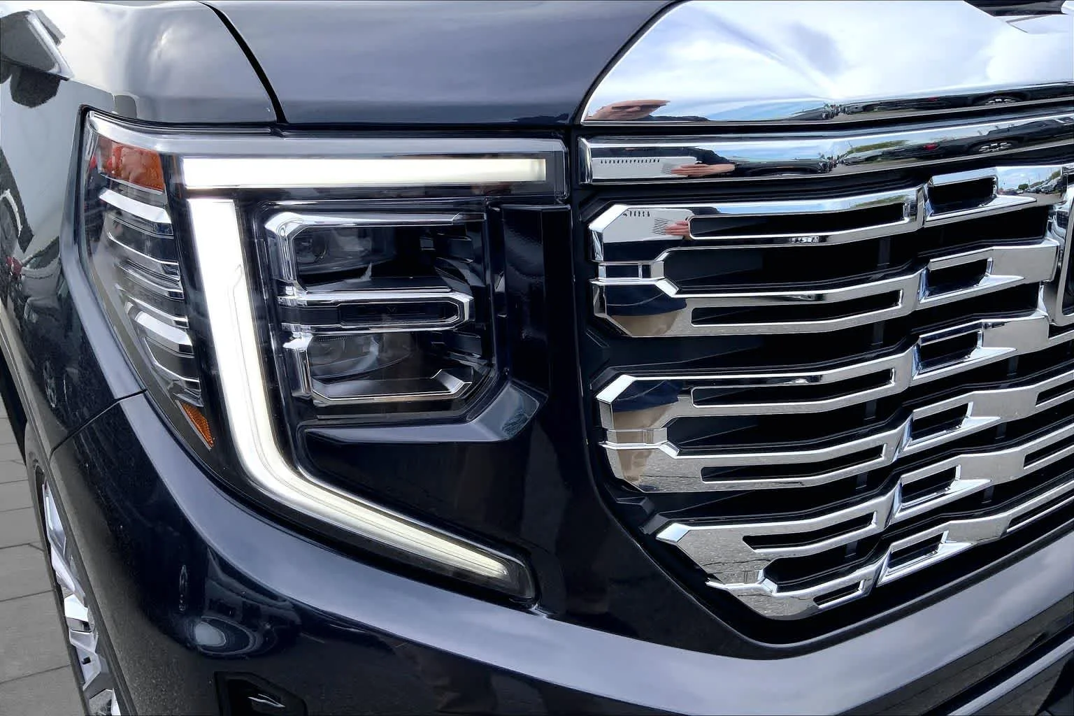 Used 2023 Titanium Rush Metallic GMC Denali image 25