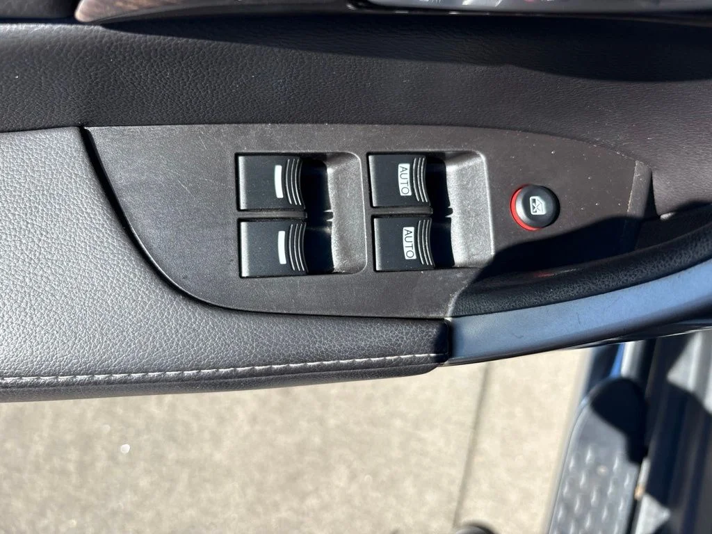 Used 2012  Acura 3.7L Advance Package image 14