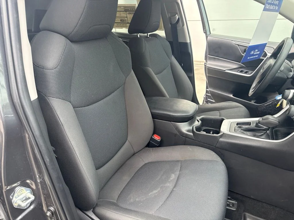 Used 2022 Magnetic Gray Metallic Toyota LE image 32