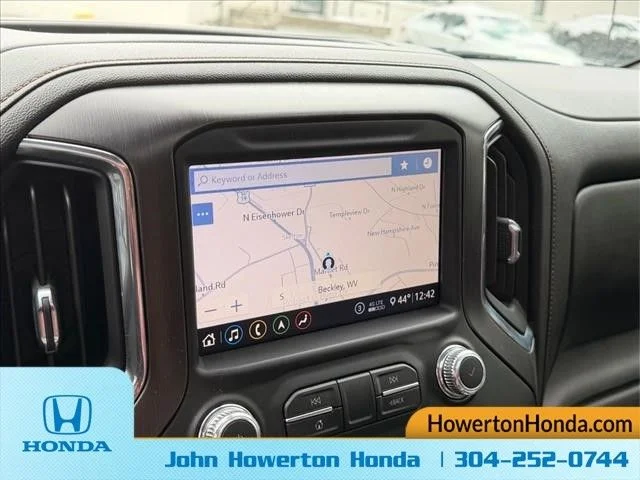 Used 2020 Gray GMC AT4 image 24