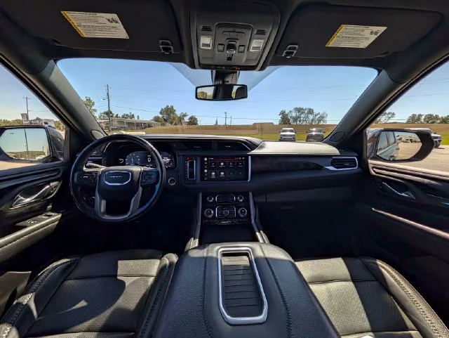 Used 2022 Black GMC Denali image 11