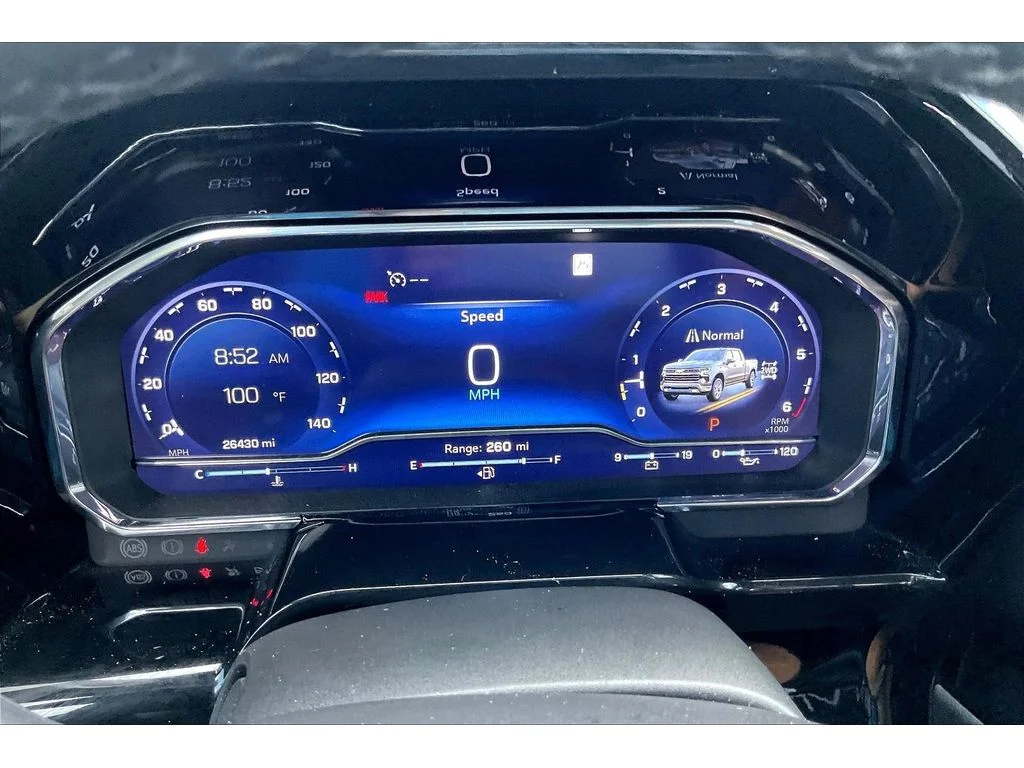Used 2025 Sterling Gray Metallic Chevrolet RST image 13