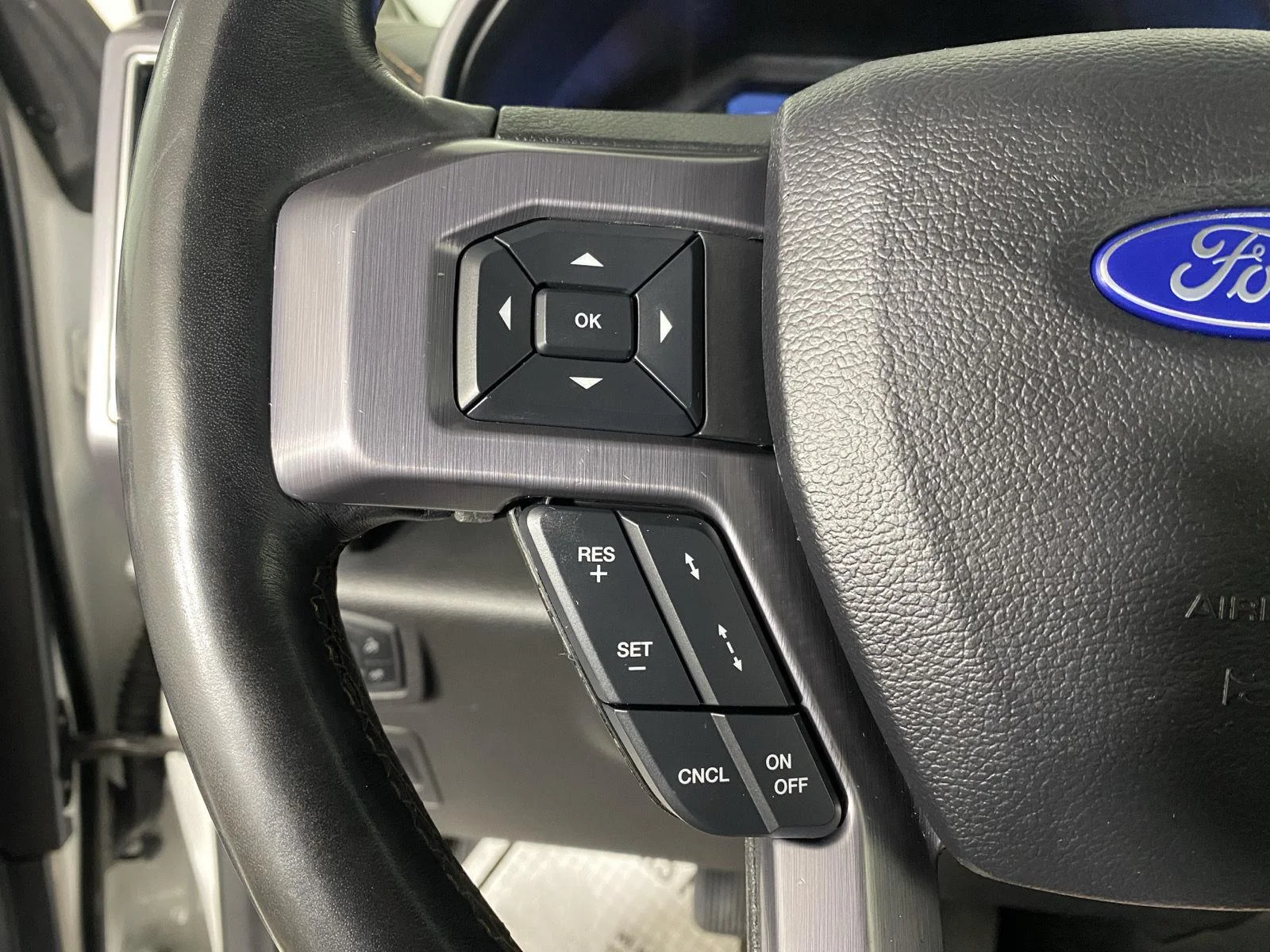 Used 2020 Star White Metallic Tri-Coat Ford Platinum image 23
