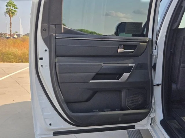 New 2026 Wind Chill Pearl Toyota Platinum image 21