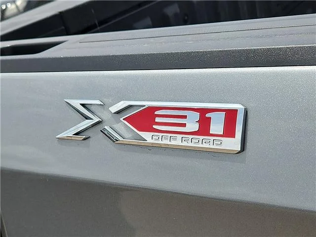 Used 2025 Titanium Rush M GMC  image 9