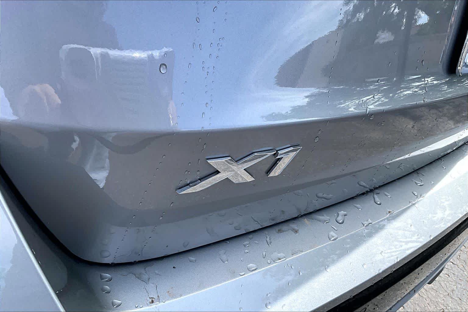 New 2026 Space Silver Metallic BMW xDrive28i image 15