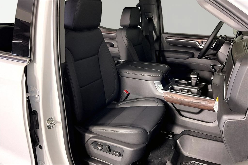 2026 GMC Sierra 1500 SLT - Photo 12