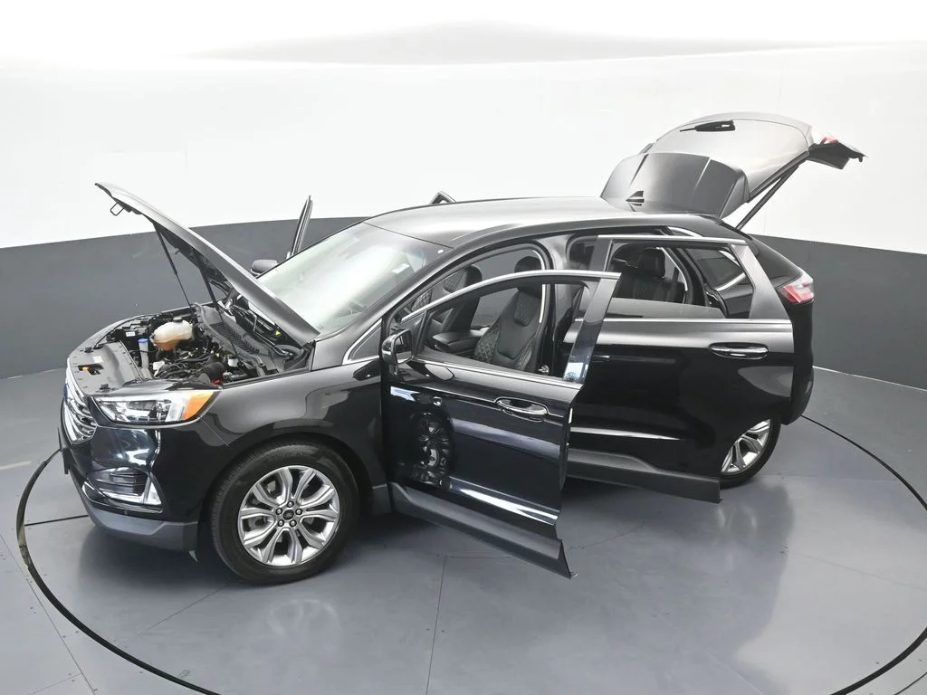 Used 2024 Black Metallic Ford Titanium image 68