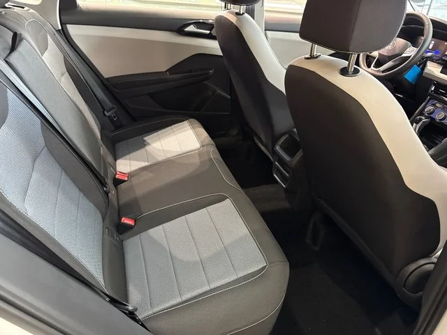 New 2027 Pure White Volkswagen 1.5T S image 19