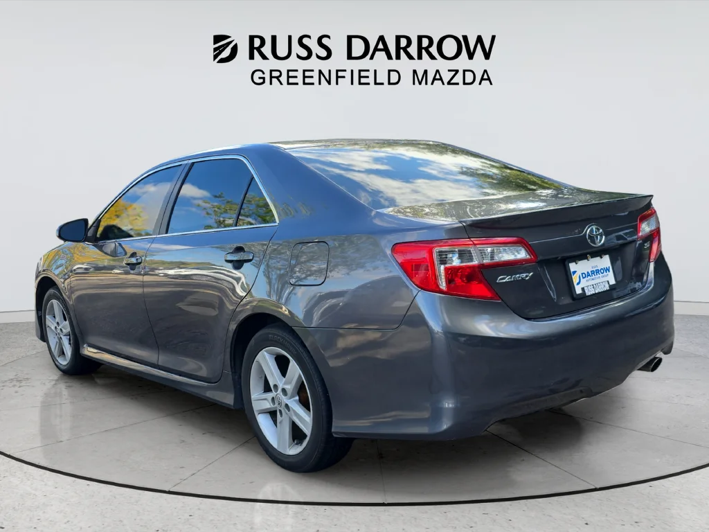 Used 2014 Gray Toyota SE image 3