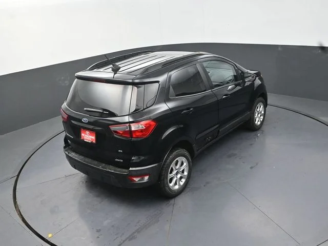 Used 2020 Black Ford SE image 29