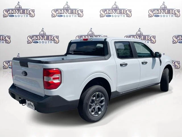 New 2026 White Ford XLT image 3
