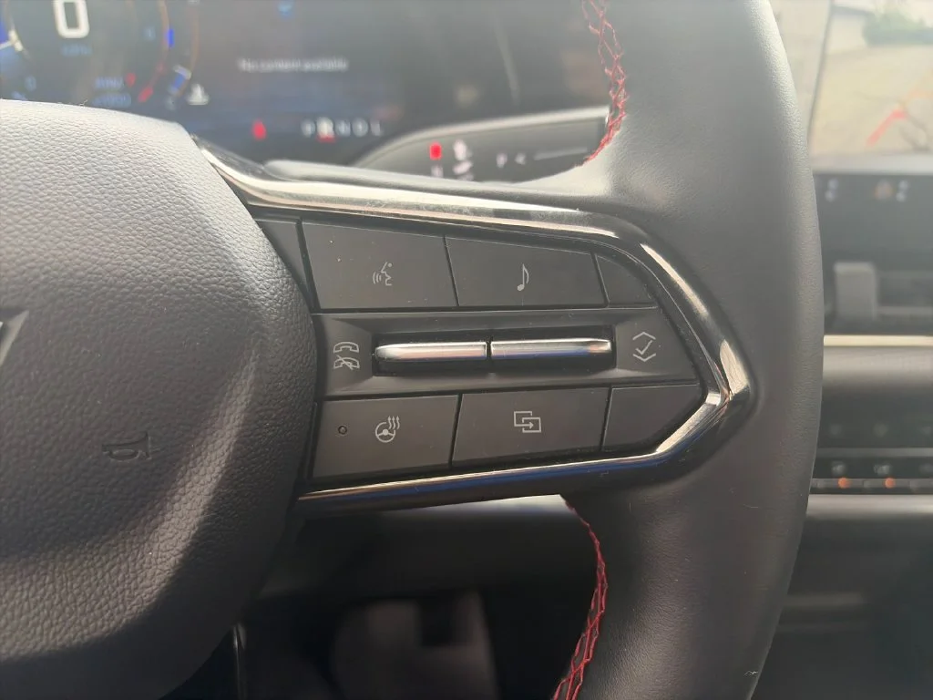 Used 2025 Gray Chevrolet RS image 30