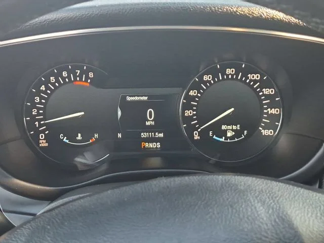 Used 2017 Silver Lincoln Reserve image 20