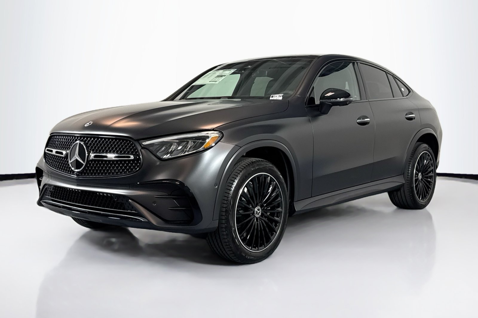 New 2026 MANUFAKTUR exclusive graphite grey magno Mercedes-Benz GLC 300 image 1