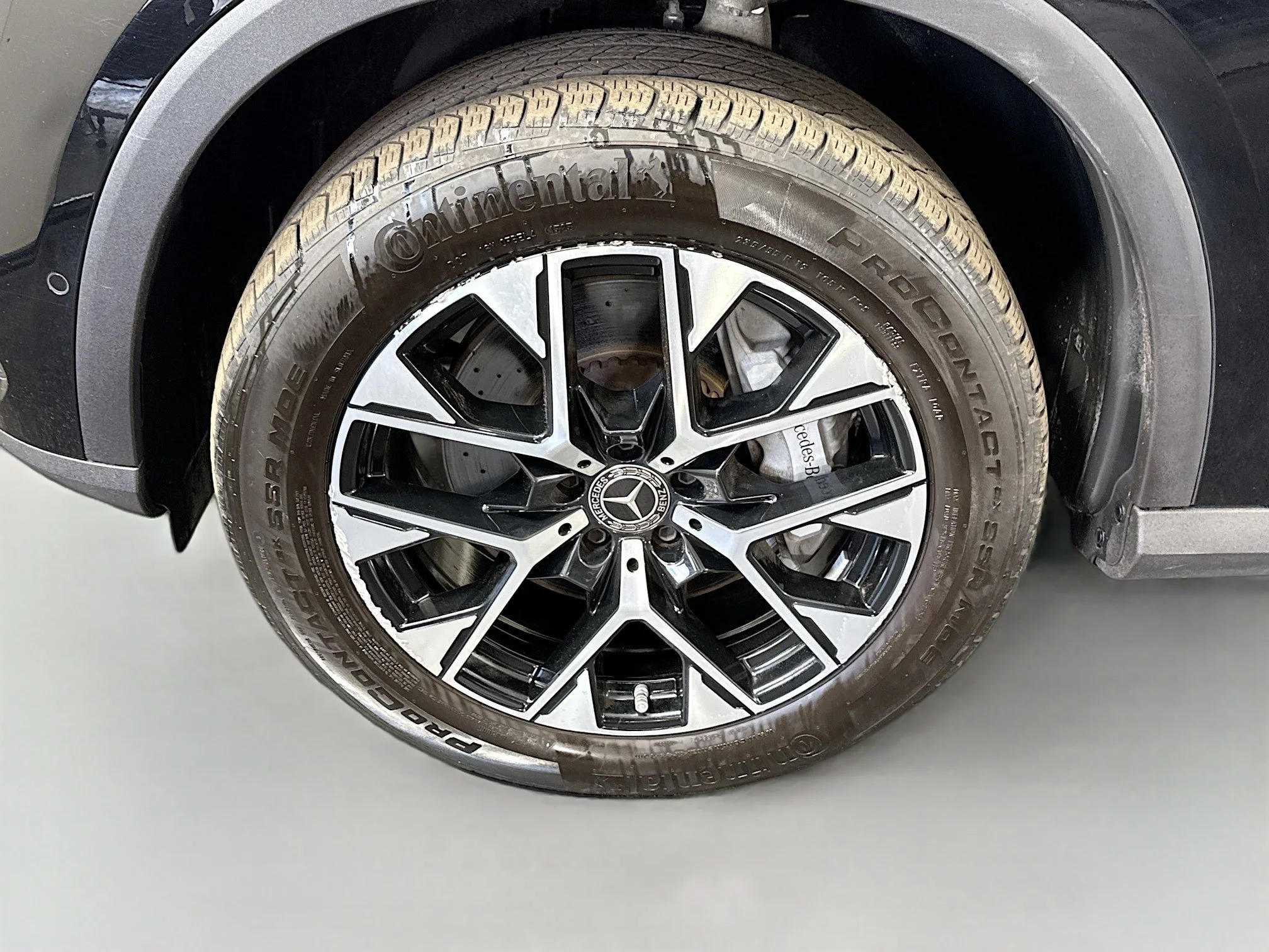 Used 2025 Black Mercedes-Benz GLC 350e image 34
