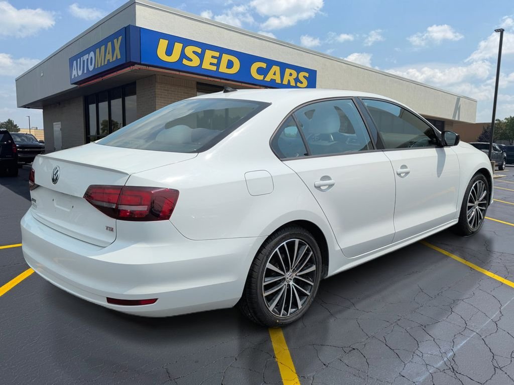 Used 2016 Pure White Volkswagen 1.8T Sport image 5