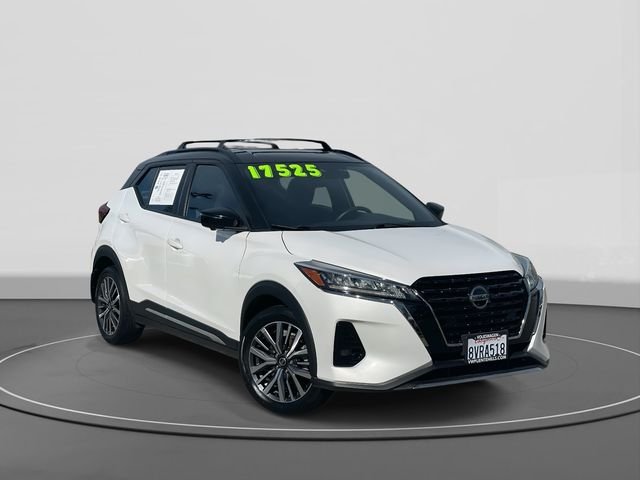 2021 Nissan Kicks SR