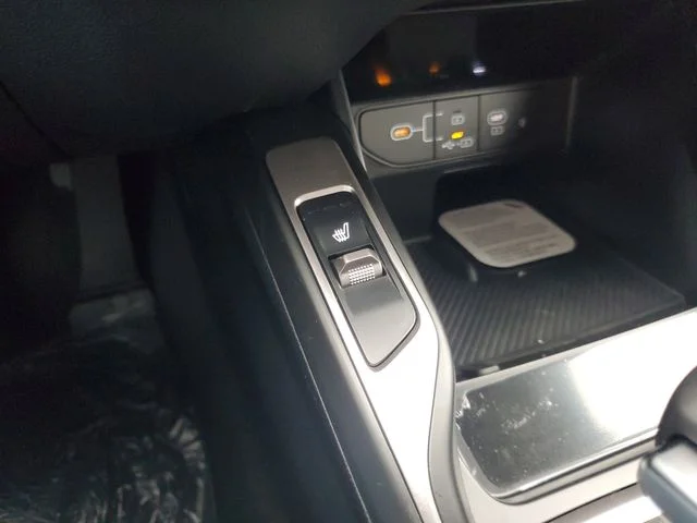 New 2026 Ebony Black Kia S image 25