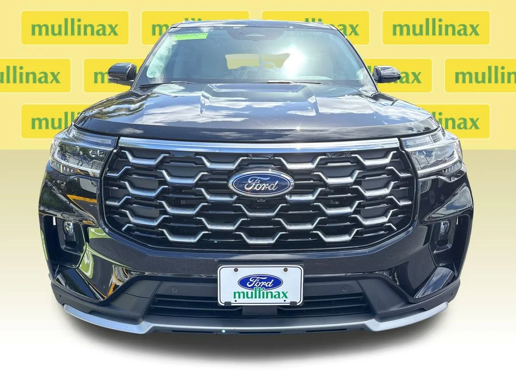 New 2026 Black Ford Platinum image 11