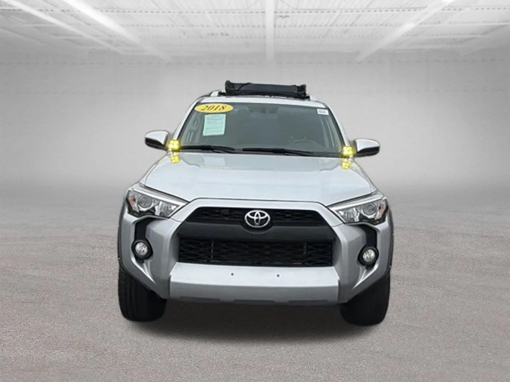 Certified Used 2018 Classic Silver Metallic Toyota SR5 image 3