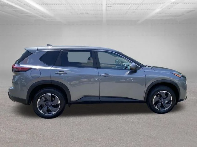 Used 2024 Gray Nissan SV image 25
