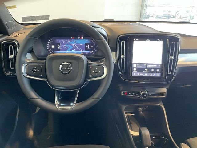 2026 Volvo XC40 Ultra Black Edition - Photo 24