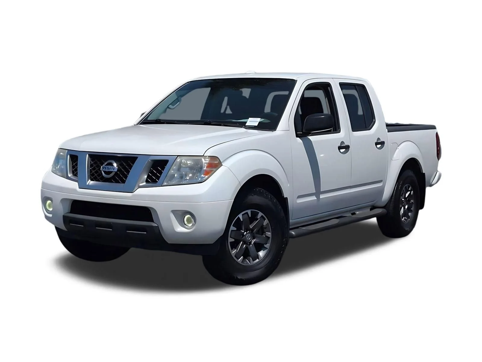 Used 2016 Glacier White Nissan Desert Runner image 1