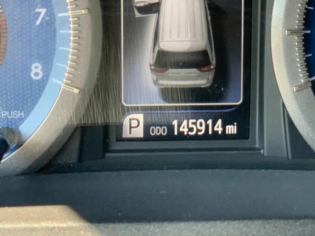 Used 2017 Silver Toyota Limited Premium image 32