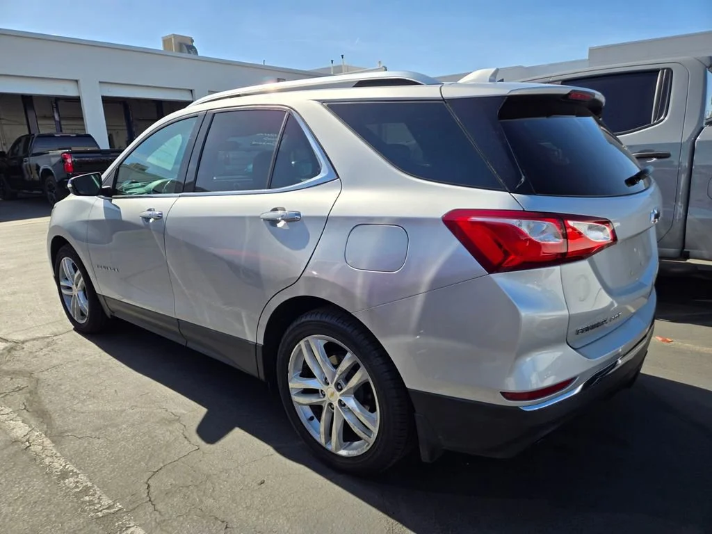Used 2019 SILVER ICE METALLIC Chevrolet Premier image 2