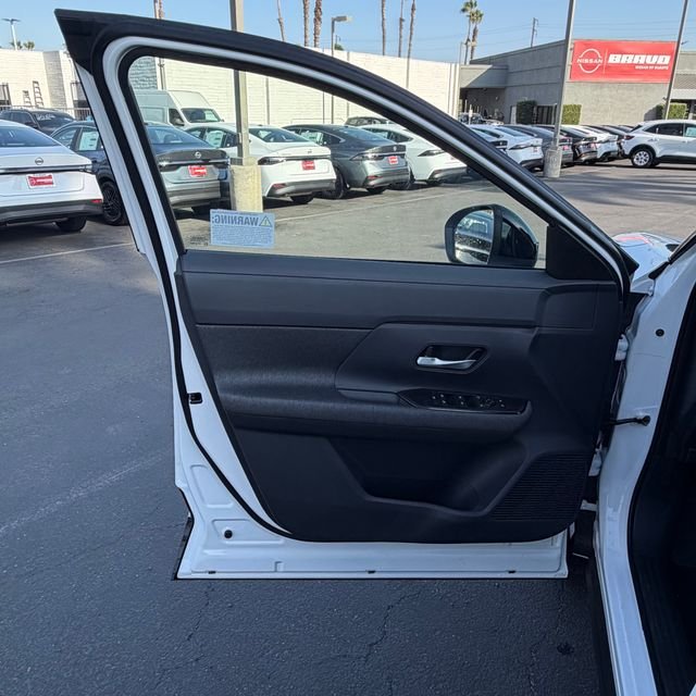 New 2026 Aspen White TriCoat / Super Black Two-tone Nissan SV image 13