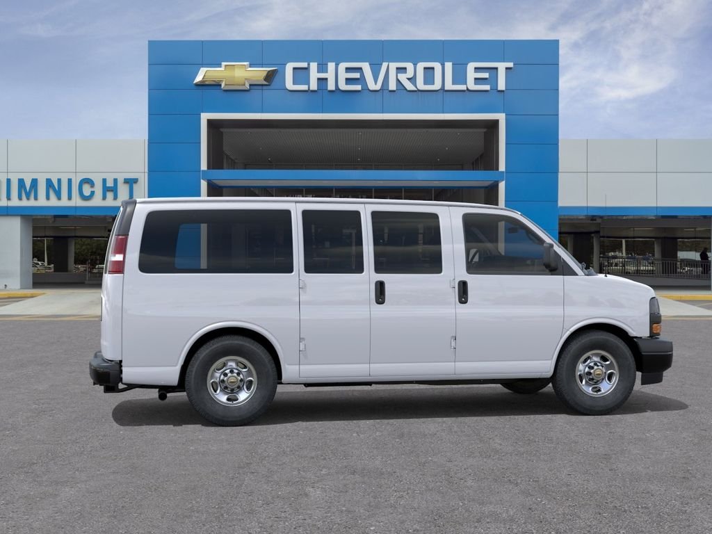New 2026 Summit White Chevrolet 1WT image 5
