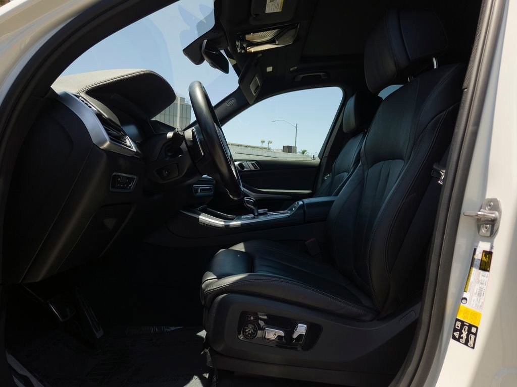 Used 2022 Alpine White BMW xDrive40i image 8
