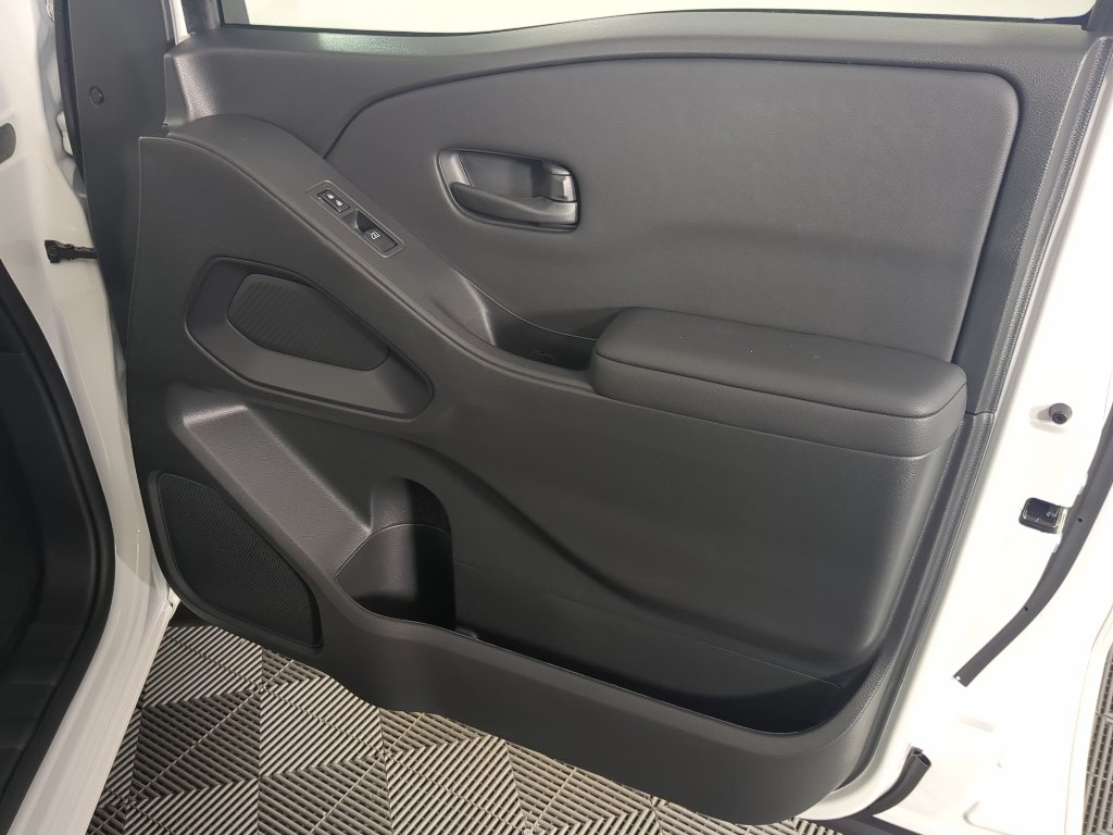 New 2026 Glacier White Nissan King Cab® S image 15
