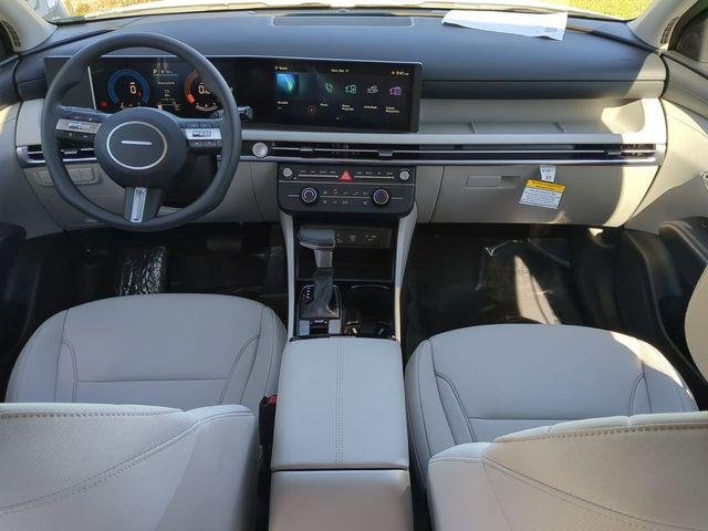 2025 Hyundai Tucson SE - Photo 15