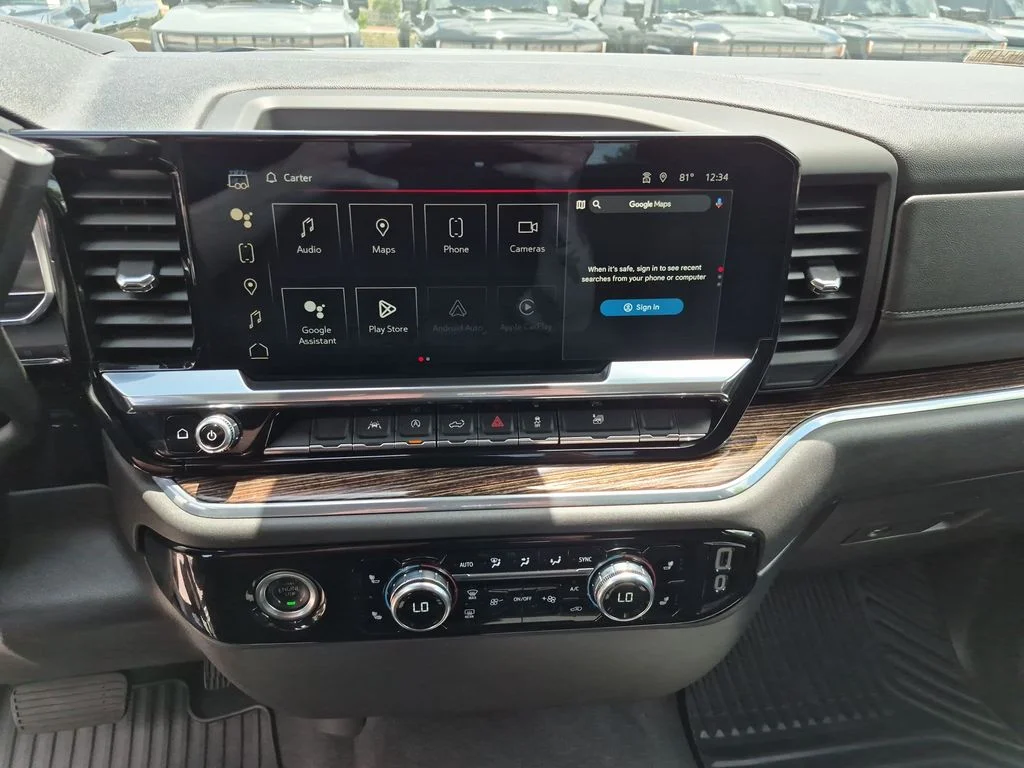 Used 2024 Black GMC Elevation image 27