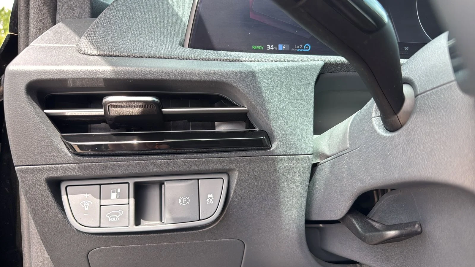 Used 2024 Black Kia Wind image 17