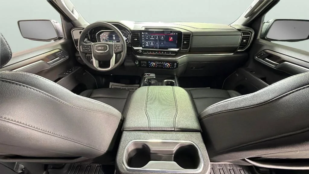 Certified Used 2024 Onyx Black GMC SLT image 35