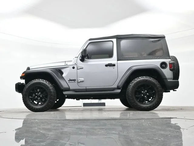 Used 2020 Billet Silver Metallic Clearcoat Jeep Willys Sport image 23