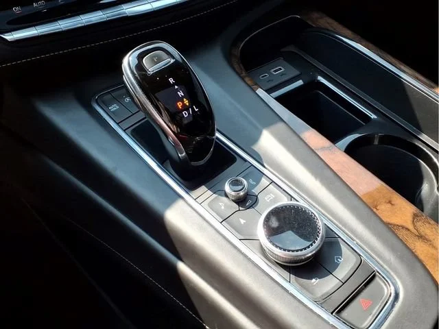 Used 2021 BLACK RAVEN Cadillac Sport Platinum image 11