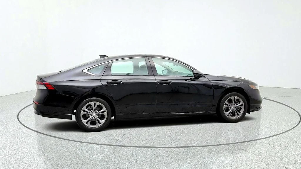 Used 2024 Crystal Black Pearl Honda EX-L Sedan image 4