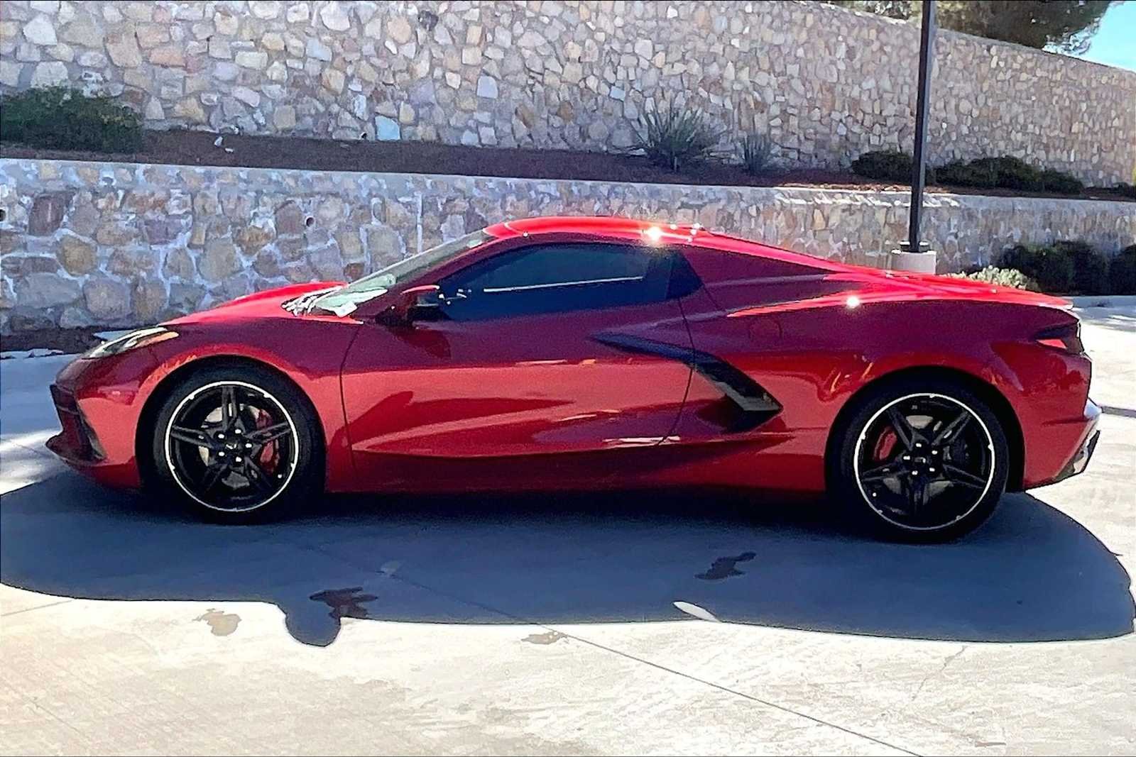 Used 2022 Red Mist Metallic Tintcoat Chevrolet 1LT image 2