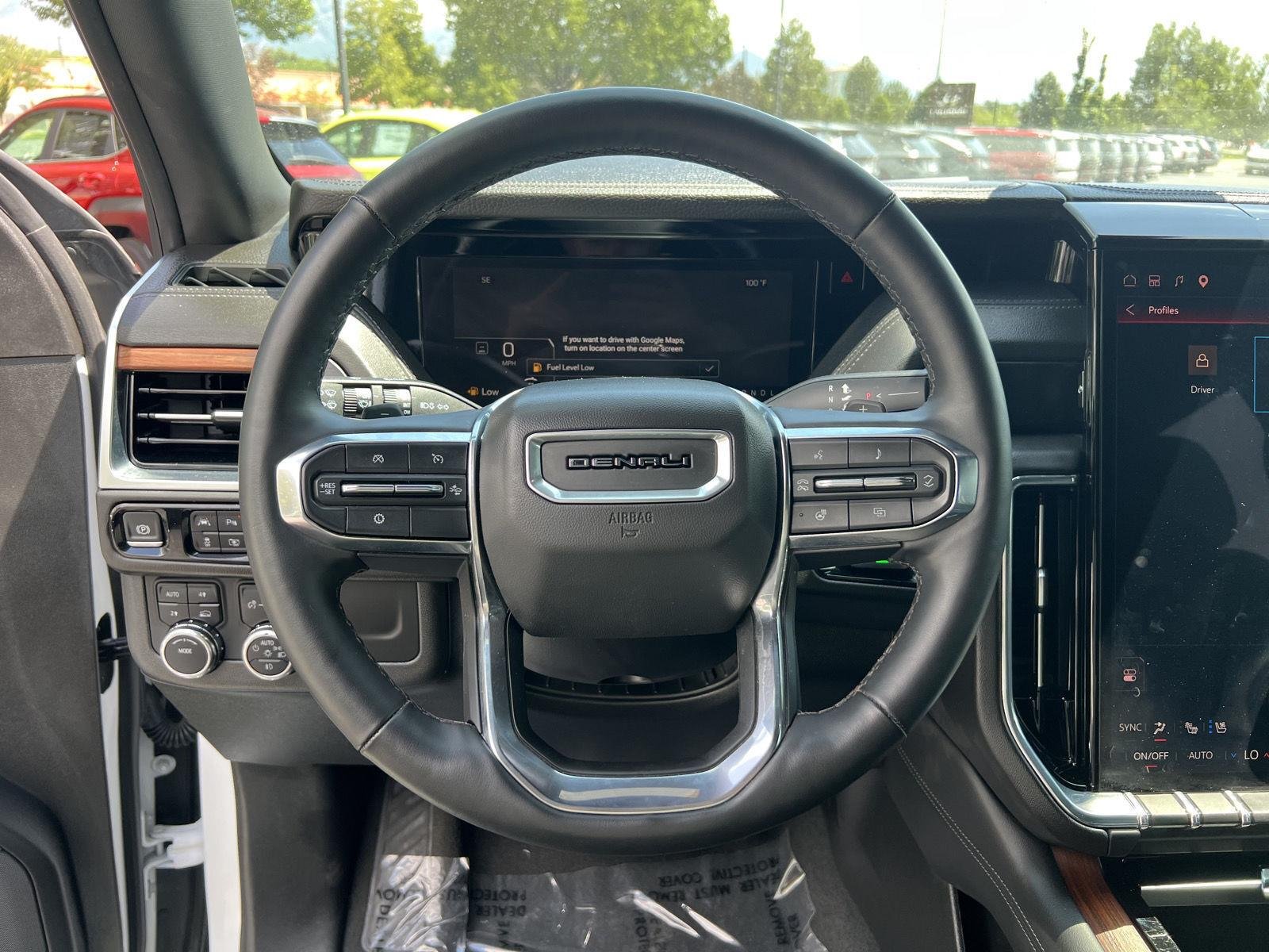 2025 GMC Yukon XL Denali - Photo 35