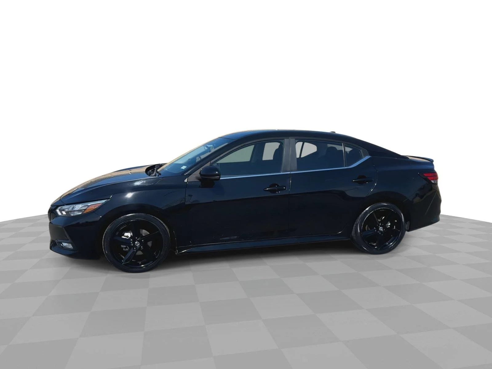Used 2022 Super Black Nissan SR image 4
