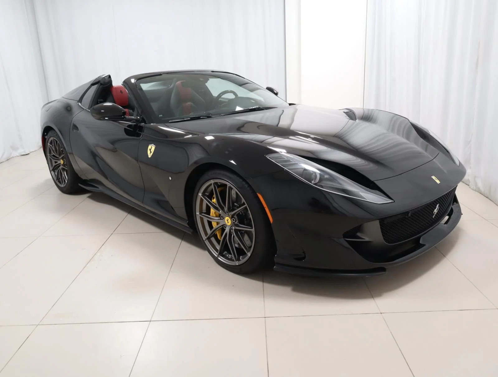 Used 2021 Nero Ferrari Convertible image 5