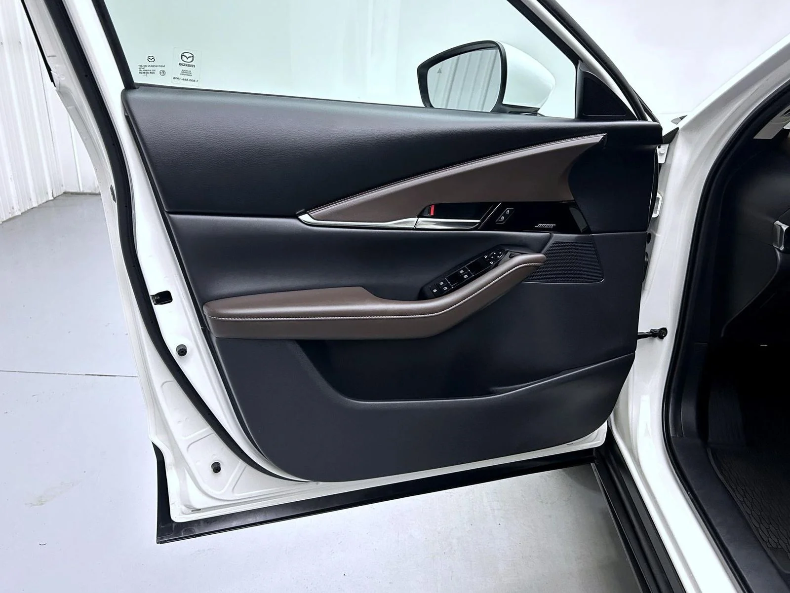 Used 2020 White Mazda Premium image 9