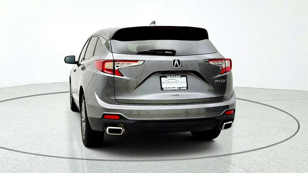 Used 2023 Liquid Carbon Metallic Acura FWD w/Technology Package image 6