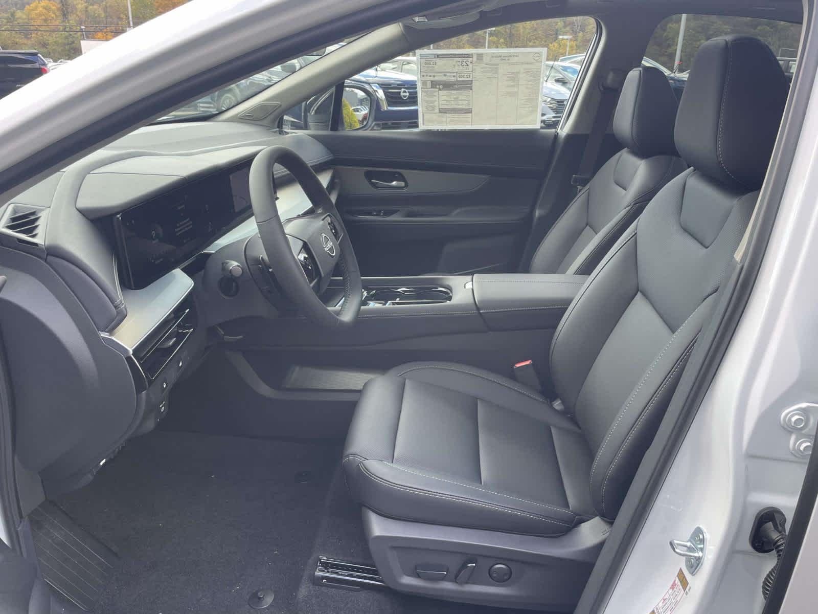 New 2026 Everest White Pearl Tricoat Nissan SL image 13