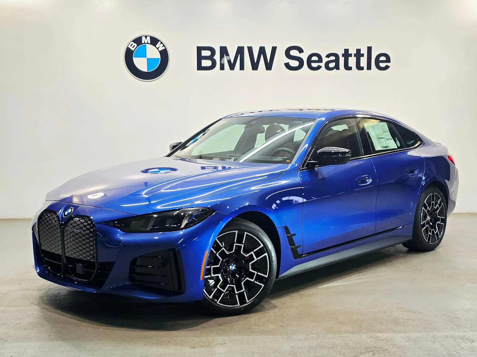New 2026 Portimao Blue Metallic BMW xDrive40 image 1