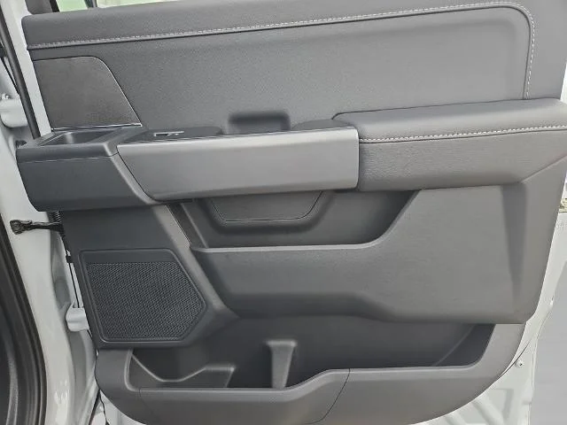 New 2025 Space White Metallic Ford XLT image 28